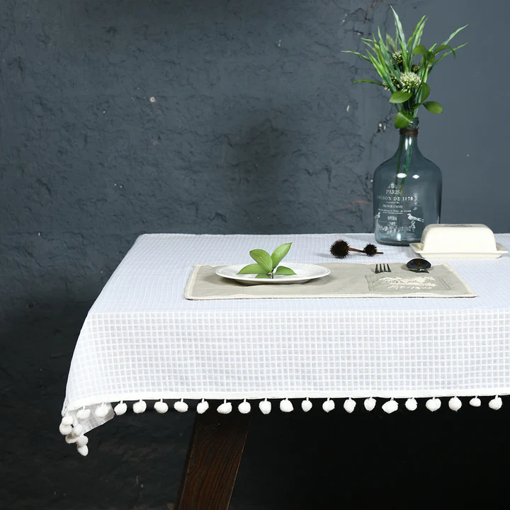 Table Cloth Buy Table Cloths Online at Low Prices in India Fabuliv