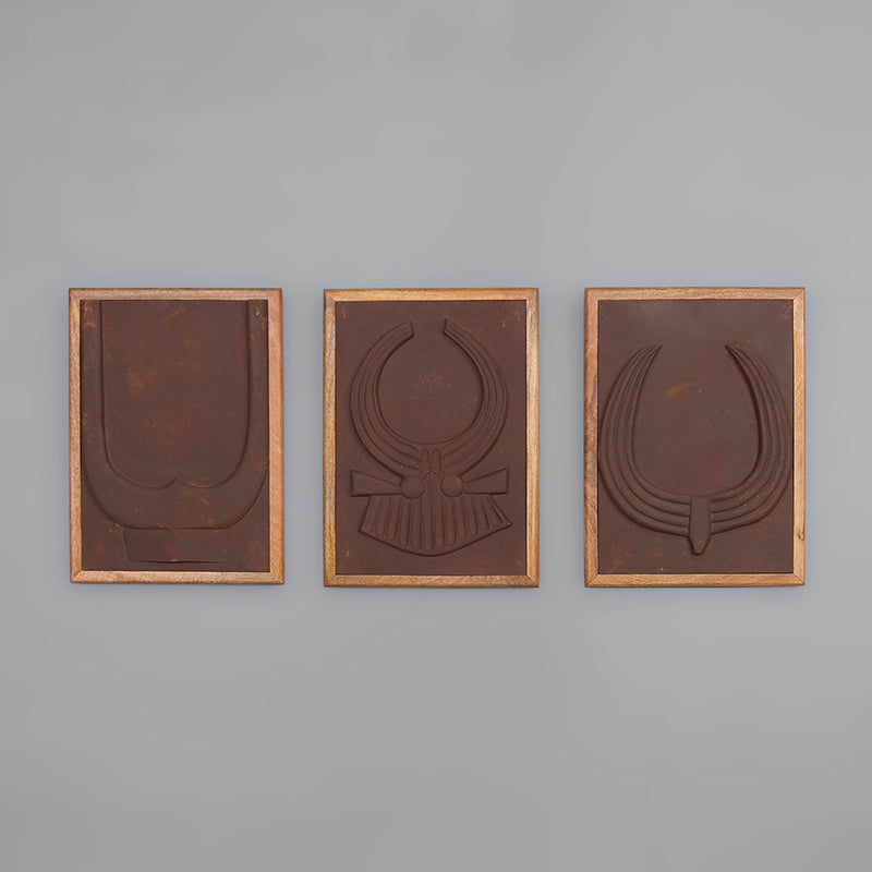Wooden Wall Decor Set of 3 in Vintage Rust Colour