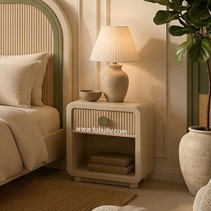 Sogno Bedside Table