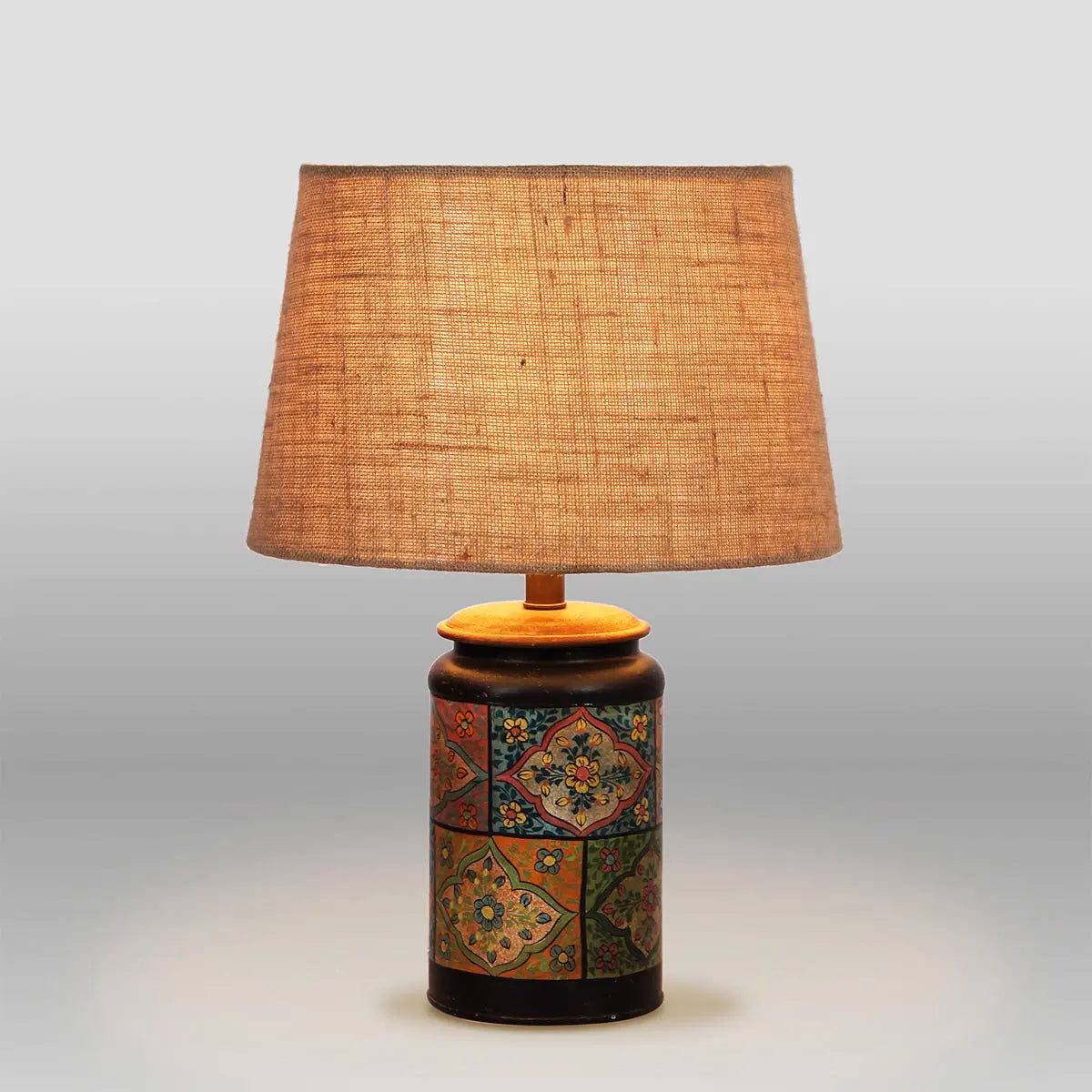 Online table lamp