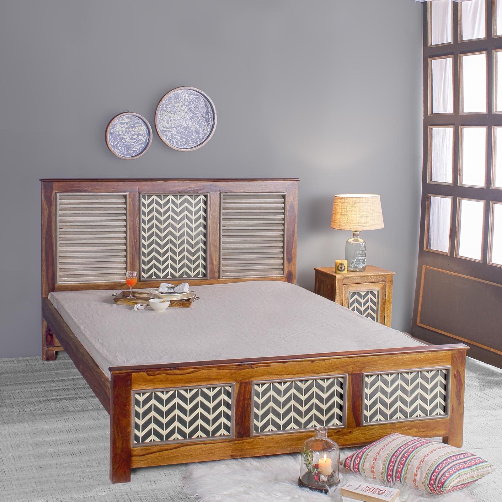 Kylian Solid Wood Bed in Vintage Finish