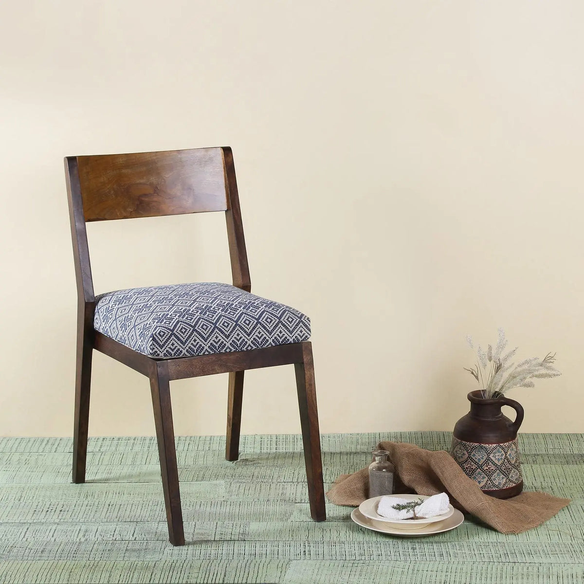 Nanon Solid Wood Chair