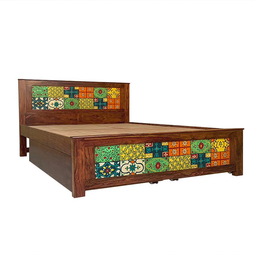 Wood Bed with 2 Drawers