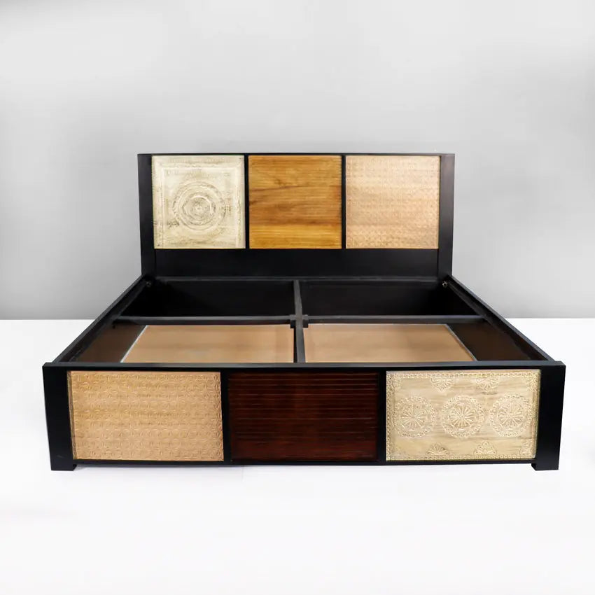 Black Beauty Double Bed - Fabuliv