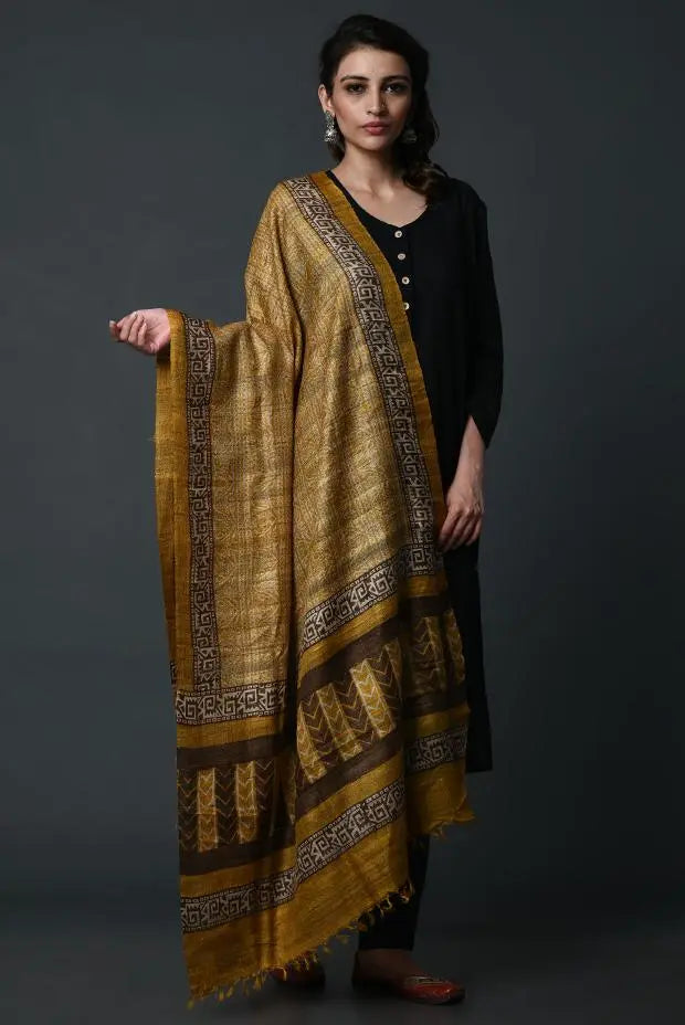 Yellow-black hand painted tussar silk dupatta - Fabuliv