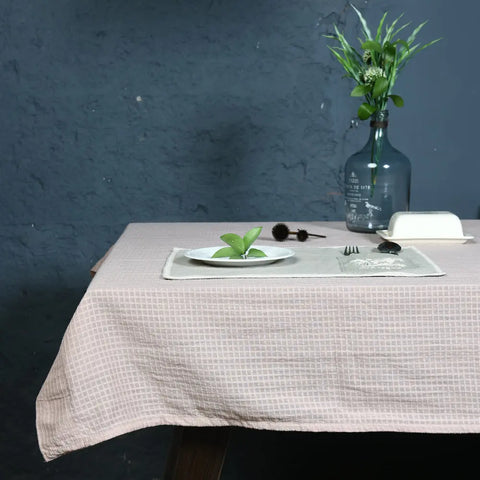 Oyester Pink Checkered Table Cloth