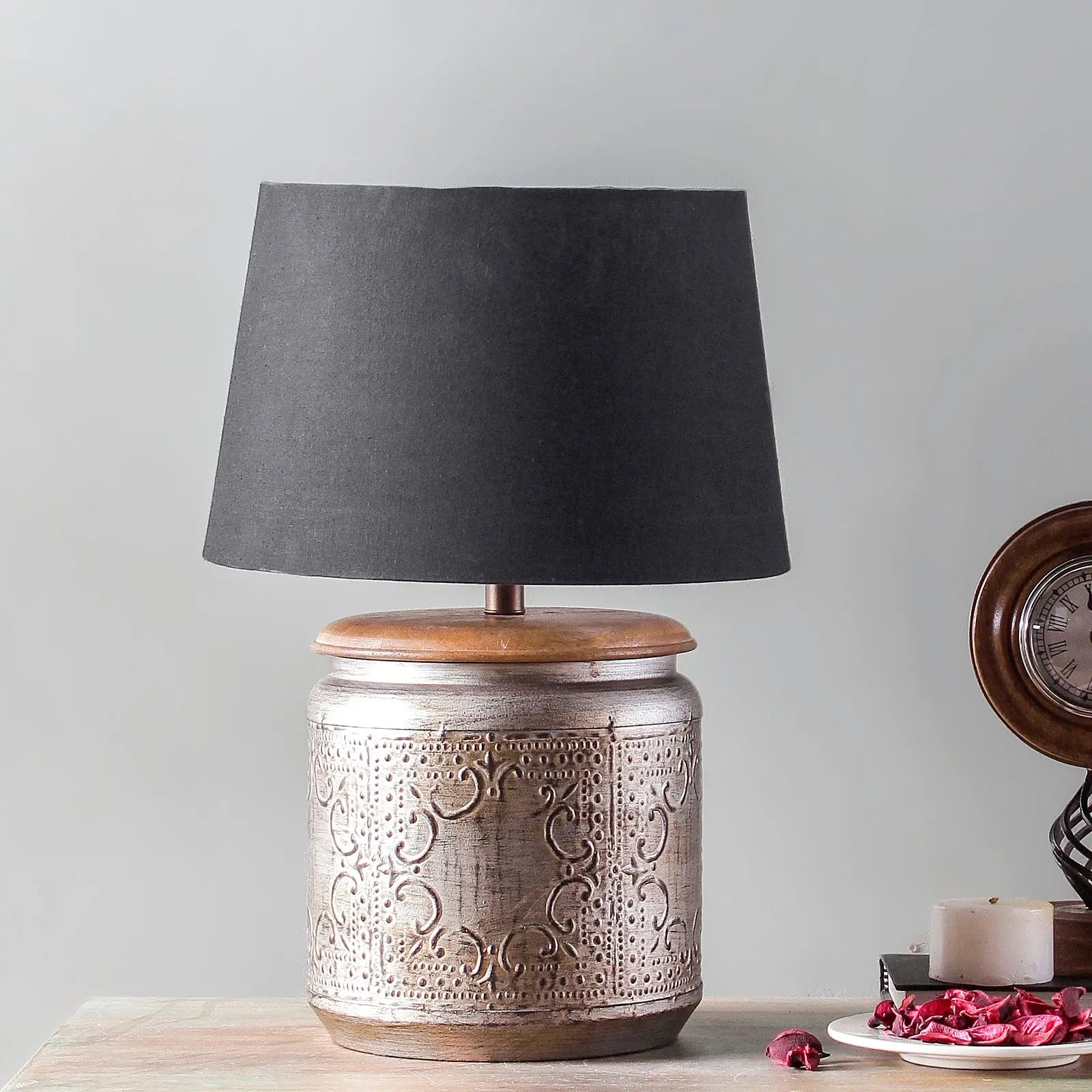 Night table lamps