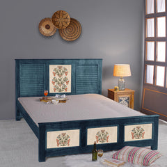 Dorris Hand Painted Solid Wood Bed